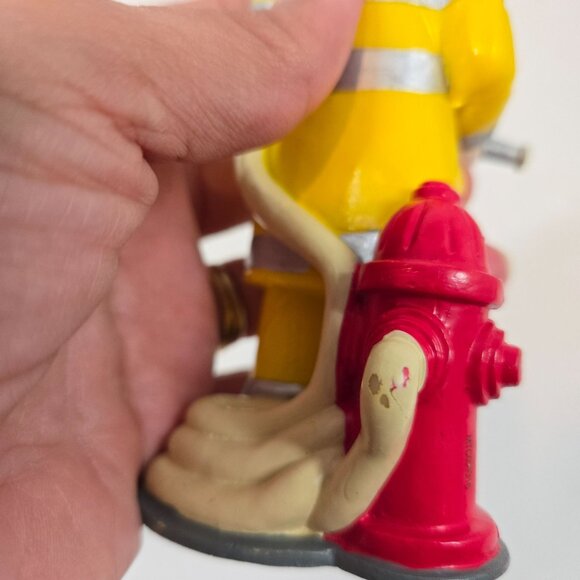 Lakeshore Firefighter Figure Community Helper with Waterhose & Fire Hydrant 5.5" - Picture 9 of 10